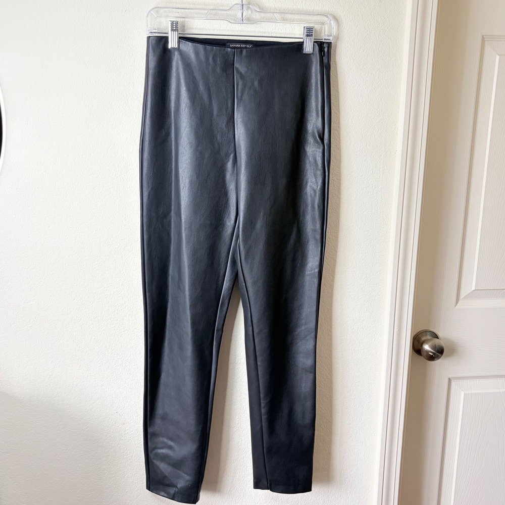 Banana Republic Black Vegan Faux Leather Devon High Rise Slim Pants 4 Edgy Chic